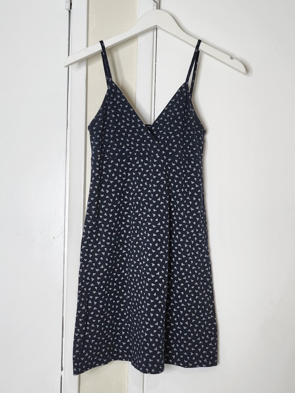 Brandy Melville Women’s Navy Blue Floral Print Slip Dress
